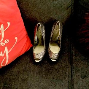 Women’s high heels to go on a date or to the club